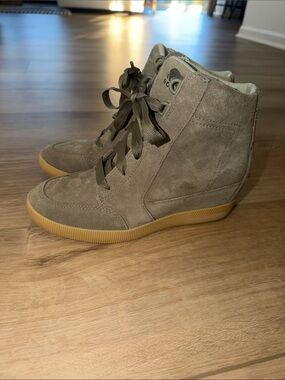 SOREL Out N About Wedge II Waterproof Sneaker Boot US 7.5 Stone Green/Sea Salt
